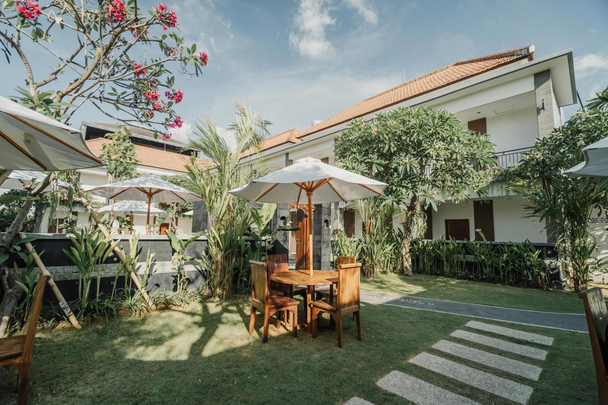 You Suite Seminyak Легиан Экстерьер фото